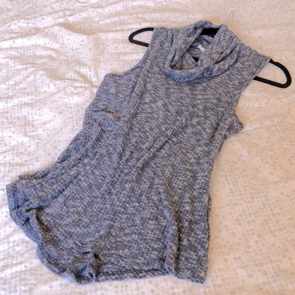 ⭐️2 FOR $20⭐️ Love Riche flowy tunic knit top - Picture 4 of 5